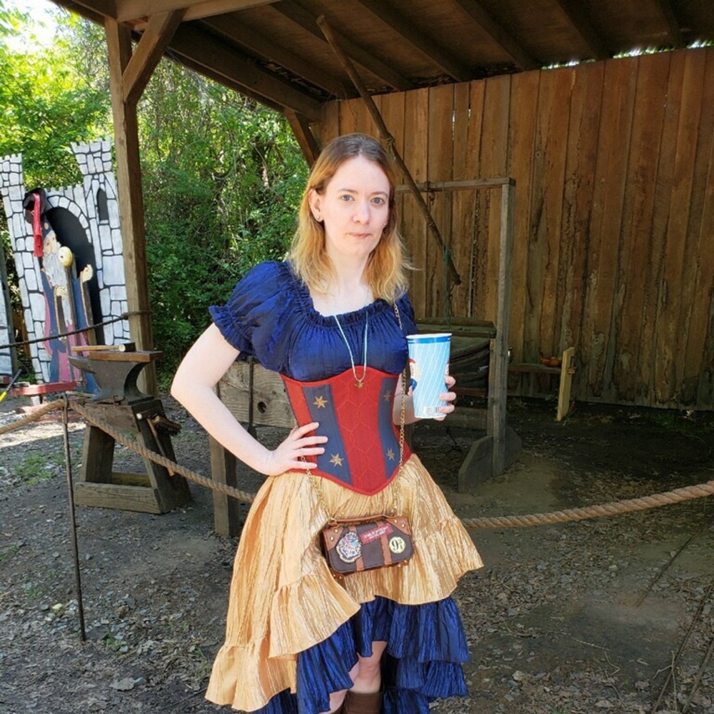 Meet your Posher, Catharine